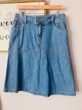 Size 10 100% cotton denim knee length skirt